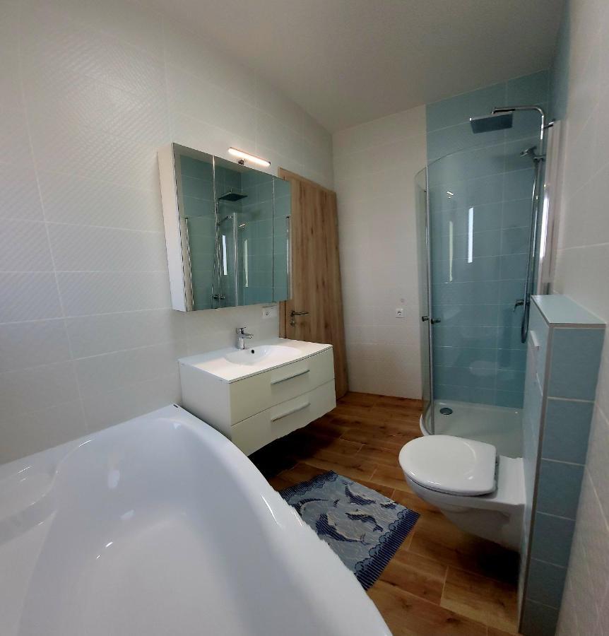 Zea Apartmanhaz Apartment Balatonfenyves Exterior photo