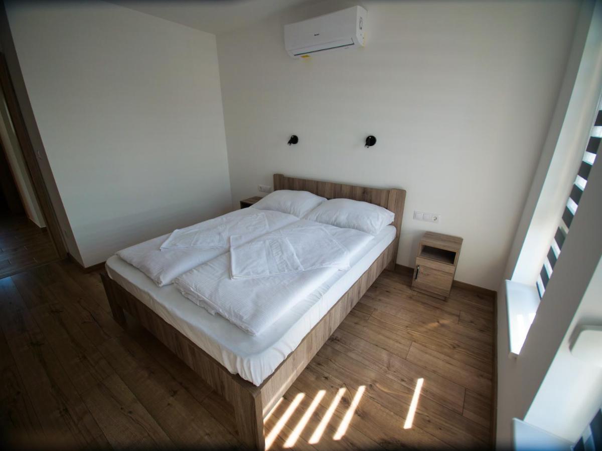 Zea Apartmanhaz Apartment Balatonfenyves Exterior photo