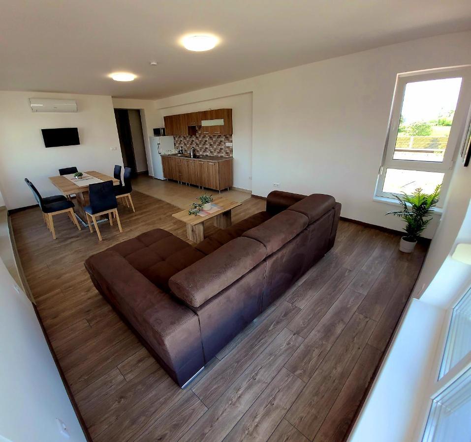 Zea Apartmanhaz Apartment Balatonfenyves Exterior photo