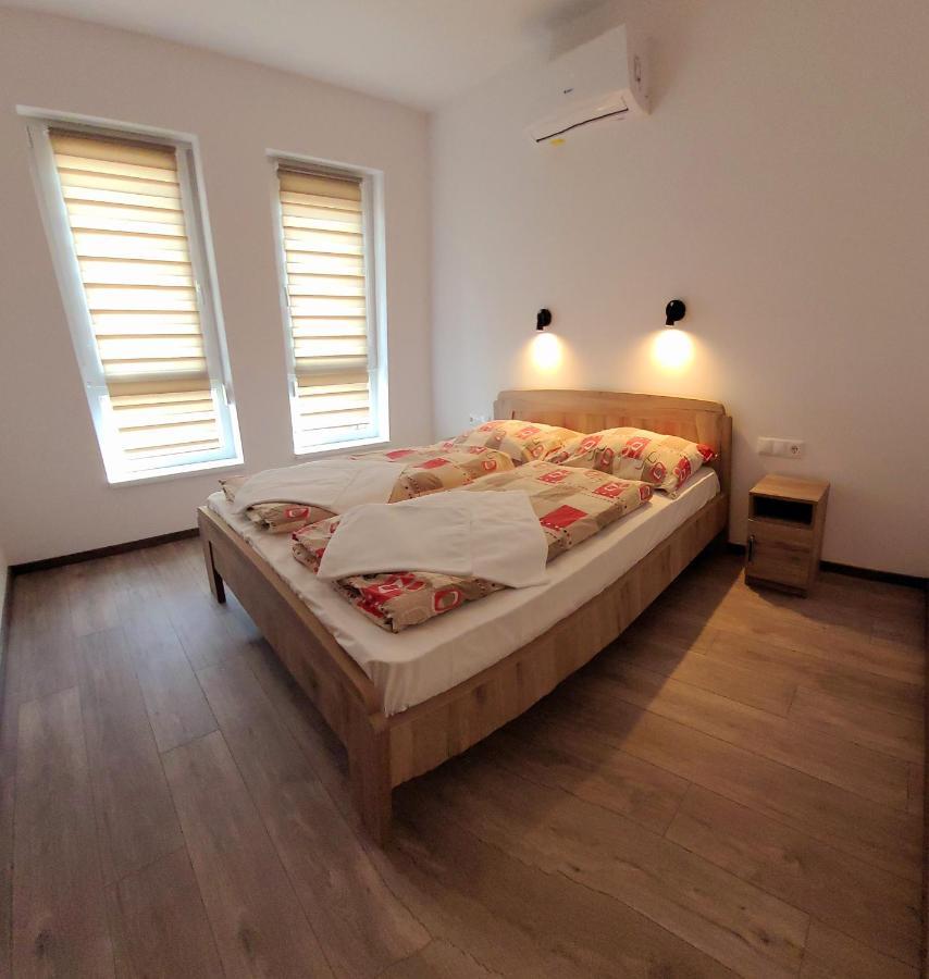 Zea Apartmanhaz Apartment Balatonfenyves Exterior photo