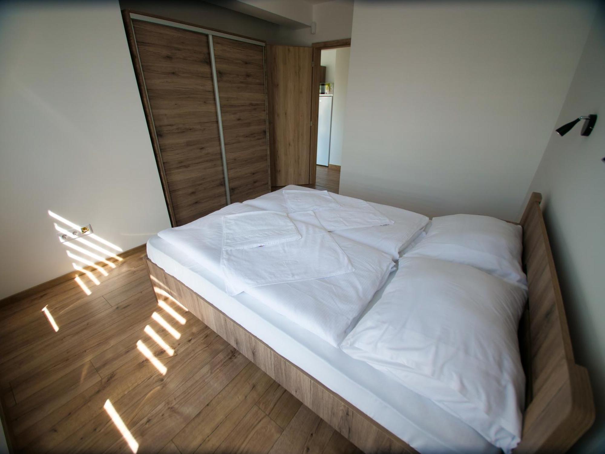 Zea Apartmanhaz Apartment Balatonfenyves Exterior photo